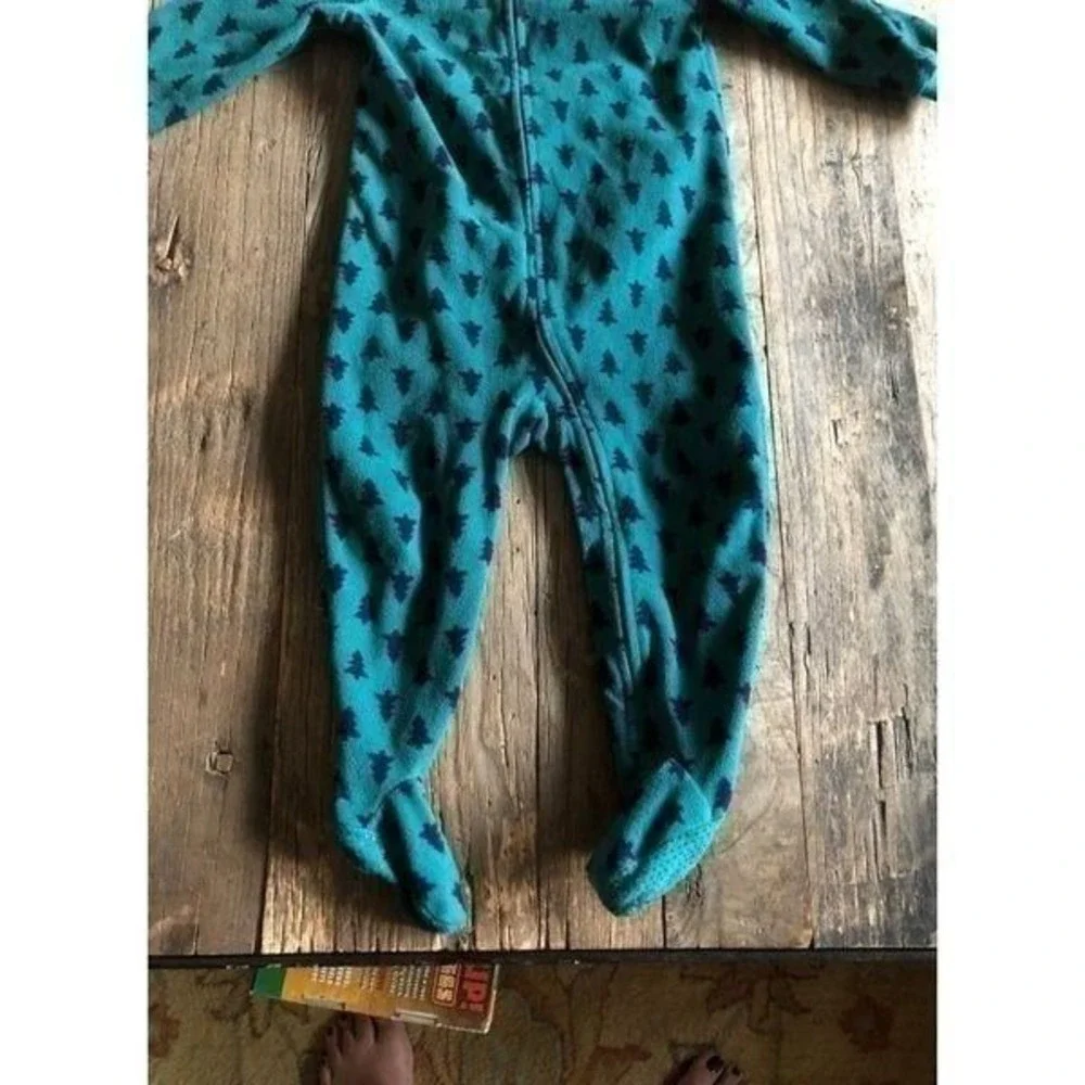 Gap Christmas Tree Fleece Sleeper‎ 2T